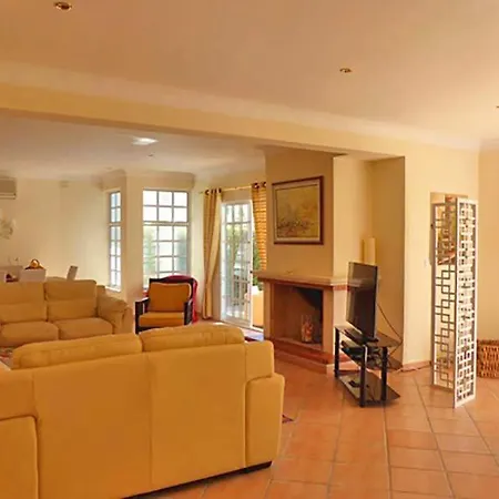 Sleeps 6 Pool Air Con Wifi T607845 *