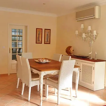 Villa Sleeps 6 Pool Air Con Wifi T607845