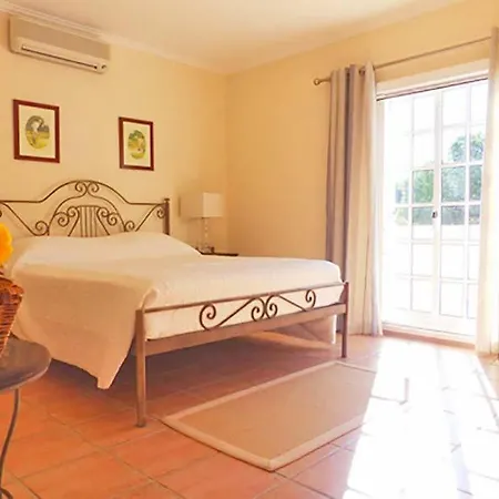 Sleeps 6 Pool Air Con Wifi T607845 * Алмансил