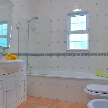 Sleeps 6 Pool Air Con Wifi T607845 *